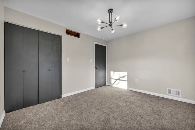 465 Fernhill Ave, Brookline, PA 15226