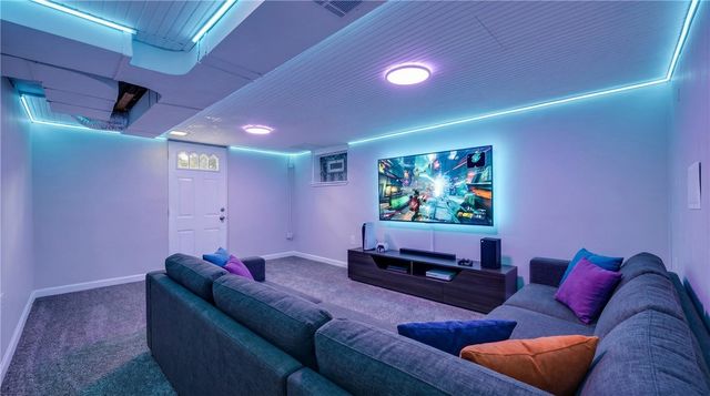 465 Fernhill Ave, Brookline, PA 15226