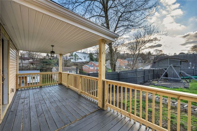 465 Fernhill Ave, Brookline, PA 15226