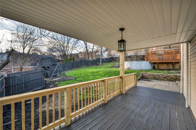 465 Fernhill Ave, Brookline, PA 15226