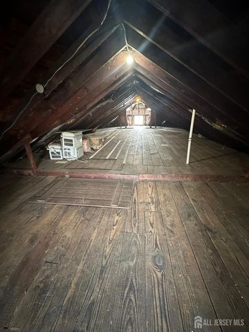 28 Bird Avenue, Iselin, NJ 08830