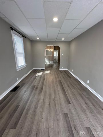 28 Bird Avenue, Iselin, NJ 08830