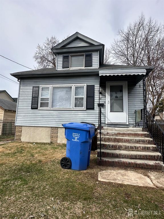 28 Bird Avenue, Iselin, NJ 08830