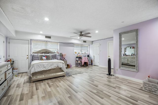 2122 S Vernon Avenue, Dallas, TX 75224