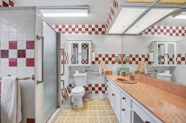 2122 S Vernon Avenue, Dallas, TX 75224