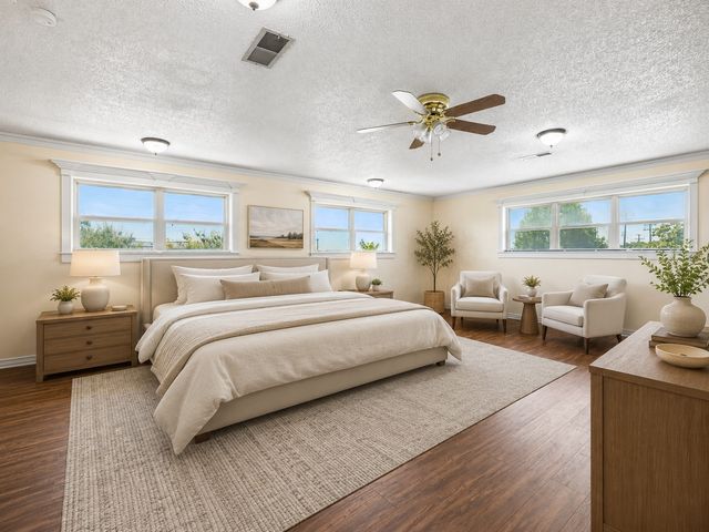 2122 S Vernon Avenue, Dallas, TX 75224