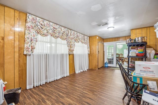2122 S Vernon Avenue, Dallas, TX 75224