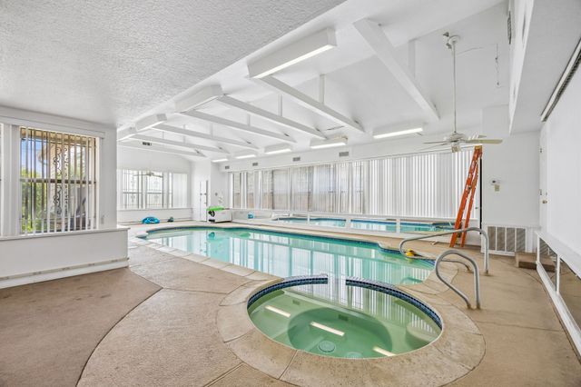 2122 S Vernon Avenue, Dallas, TX 75224