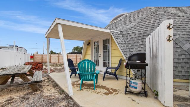8421 Elizabeth Avenue, Panama City Beach, FL 32408