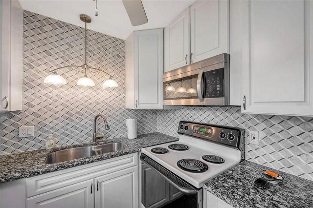 1801 BEDFORD TERRACE 221, Sun City Center, FL 33573