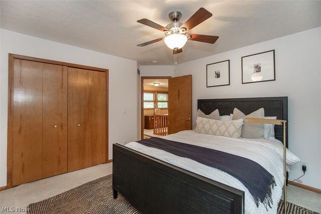 578 Red Oak Lane, Bay Village, OH 44140