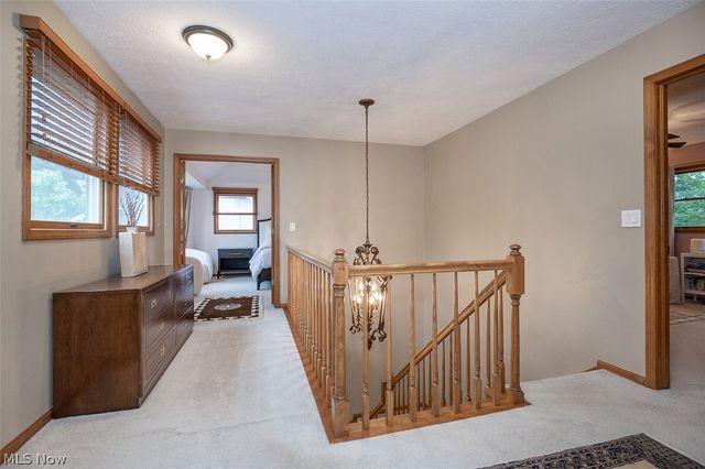 578 Red Oak Lane, Bay Village, OH 44140