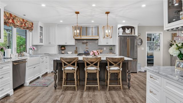 25 Hopewell Trail, Chagrin Falls, OH 44022