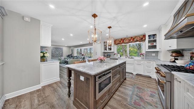 25 Hopewell Trail, Chagrin Falls, OH 44022