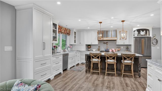 25 Hopewell Trail, Chagrin Falls, OH 44022