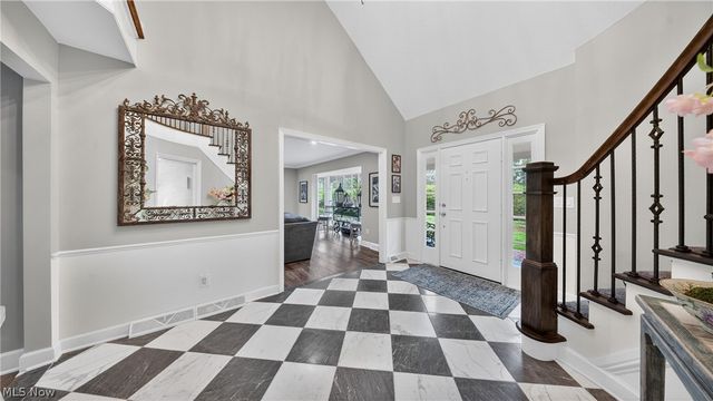 25 Hopewell Trail, Chagrin Falls, OH 44022