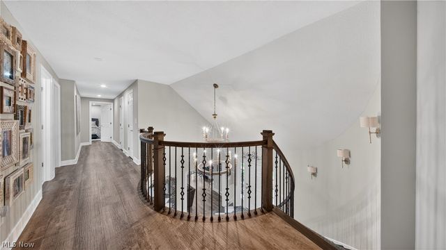 25 Hopewell Trail, Chagrin Falls, OH 44022