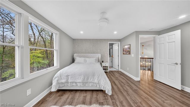 25 Hopewell Trail, Chagrin Falls, OH 44022