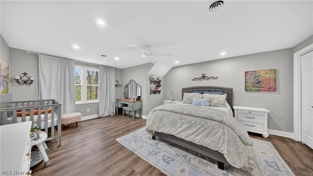 25 Hopewell Trail, Chagrin Falls, OH 44022