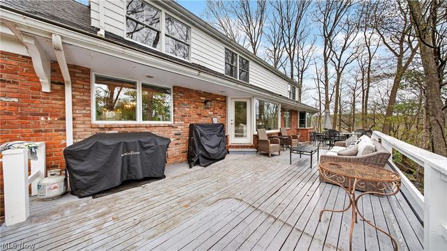25 Hopewell Trail, Chagrin Falls, OH 44022