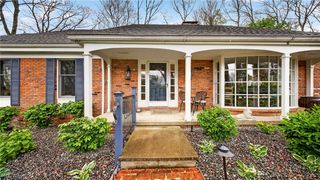 25 Hopewell Trail, Chagrin Falls, OH 44022