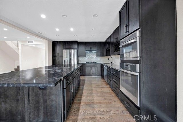 69 Penhill Court, Glendale, CA 91206