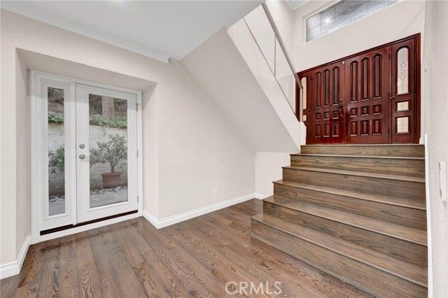 69 Penhill Court, Glendale, CA 91206