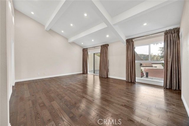 69 Penhill Court, Glendale, CA 91206