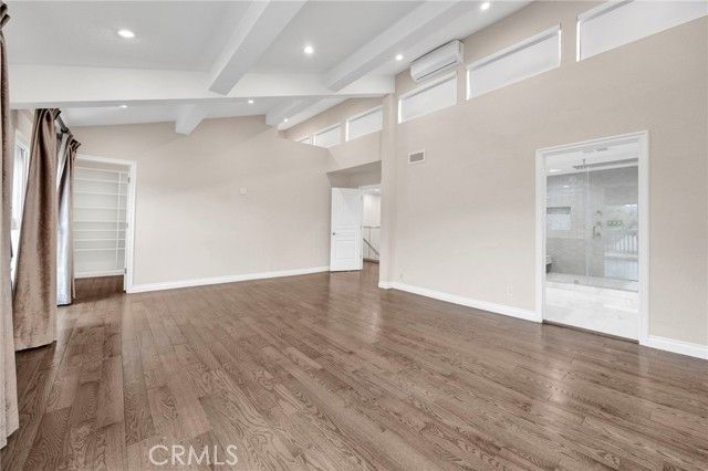 69 Penhill Court, Glendale, CA 91206