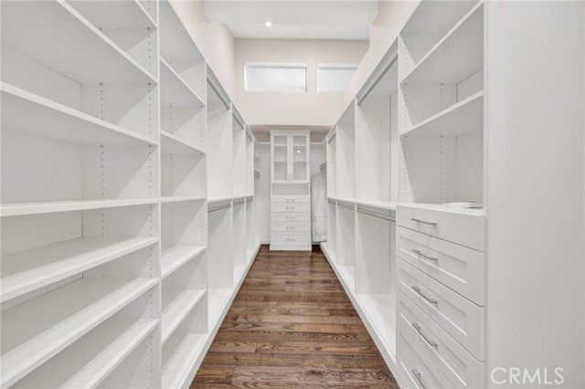 69 Penhill Court, Glendale, CA 91206