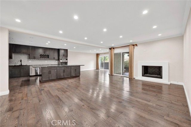 69 Penhill Court, Glendale, CA 91206