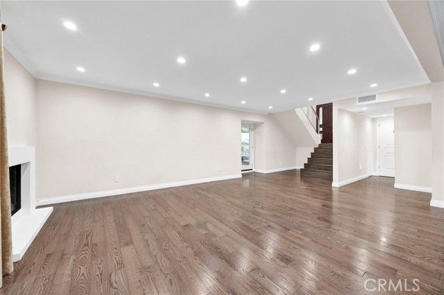 69 Penhill Court, Glendale, CA 91206