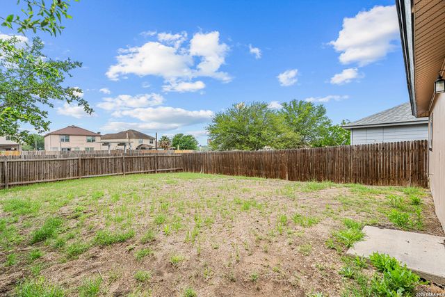 6431 Flatstone Pass, Converse, TX 78109