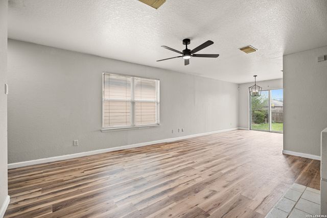 6431 Flatstone Pass, Converse, TX 78109