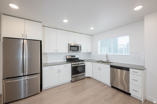 84 E HAMBLIN LN, Clearfield, UT 84015