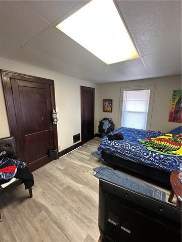 500 Woodward Ave, Stowe Twp, PA 15136