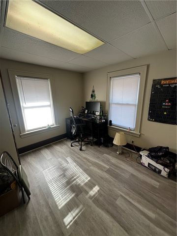 500 Woodward Ave, Stowe Twp, PA 15136