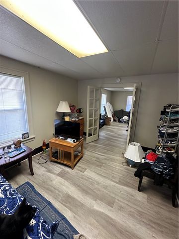 500 Woodward Ave, Stowe Twp, PA 15136