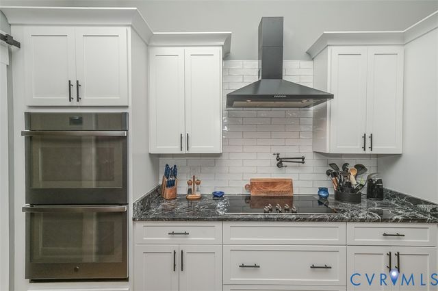 8470 Elysium Dr, Lanexa, VA 23089