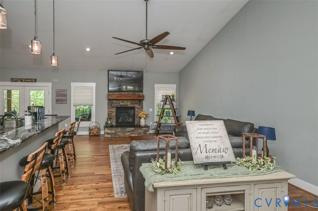 8470 Elysium Dr, Lanexa, VA 23089