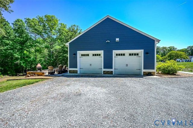 8470 Elysium Dr, Lanexa, VA 23089