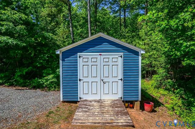 8470 Elysium Dr, Lanexa, VA 23089