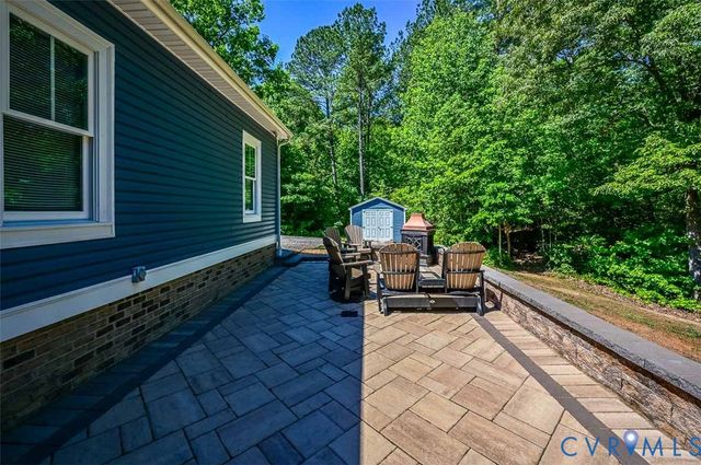 8470 Elysium Dr, Lanexa, VA 23089