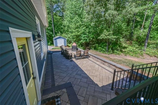 8470 Elysium Dr, Lanexa, VA 23089