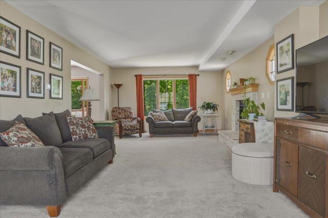 8125 Doe Glen COURT, Mount Pleasant, WI 53406