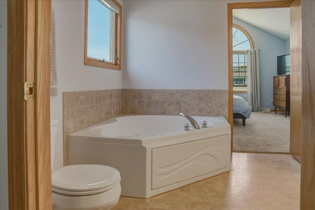 8125 Doe Glen COURT, Mount Pleasant, WI 53406