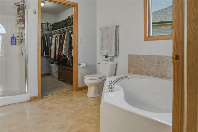 8125 Doe Glen COURT, Mount Pleasant, WI 53406