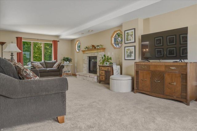 8125 Doe Glen COURT, Mount Pleasant, WI 53406