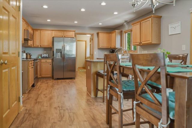 8125 Doe Glen COURT, Mount Pleasant, WI 53406