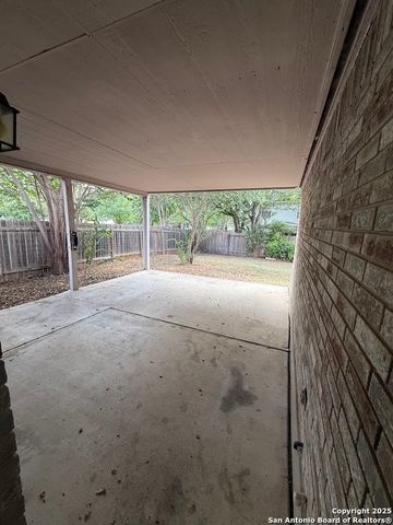 7522 Sutters Mine, Converse, TX 78109